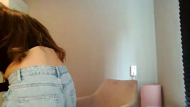 avajade online show from 24, 9, 2025