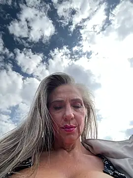 Snapshot of Alimela chatting on 13, 4, 2026 Alimela online show from 13, 4, 2026