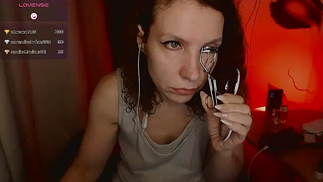 JohansonKatie online show from 9, 1, 2025