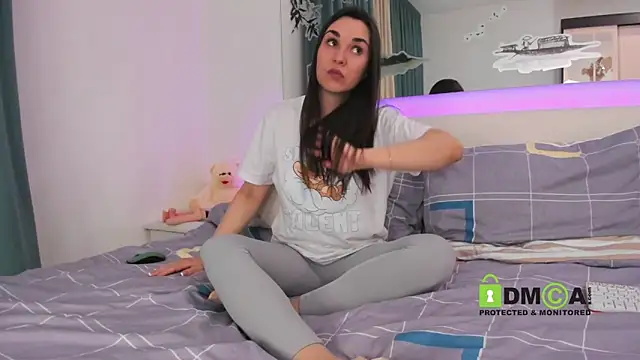 SonyaParadise online show from 5, 3, 2025