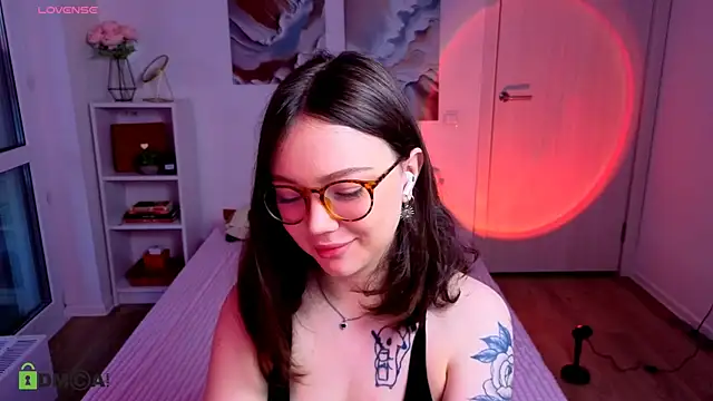 MilenaSaint online show from 3, 10, 2025