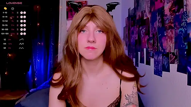 HotaruTomo online show from 4, 1, 2025