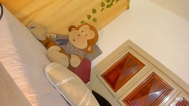 Snapshot of JessicaSloan chatting on 7, 11, 2025 JessicaSloan online show from 7, 11, 2025