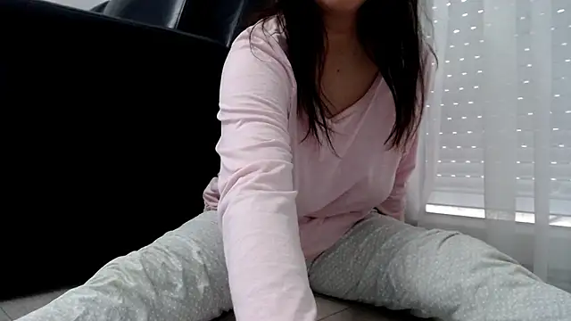 Snapshot of SofiaLenis chatting on 30, 11, 2025 SofiaLenis online show from 30, 11, 2025