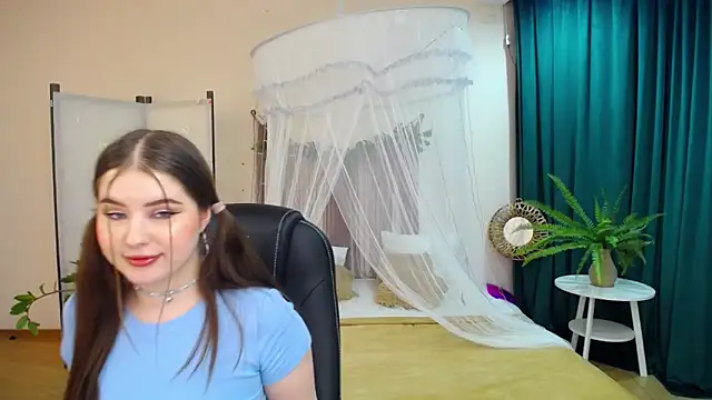 NicoleFoxery online show from 20, 3, 2025