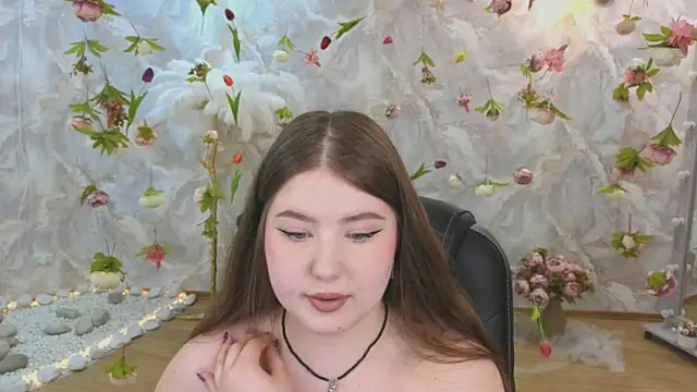 Snapshot of NicoleFoxery chatting on 19, 6, 2026 NicoleFoxery online show from 19, 6, 2026