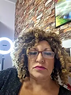 Snapshot of Hot_Azaleea chatting on 8, 10, 2025 Hot Azaleea online show from 8, 10, 2025