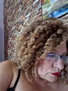 Snapshot of Hot_Azaleea chatting on 22, 5, 2026 Hot Azaleea online show from 22, 5, 2026