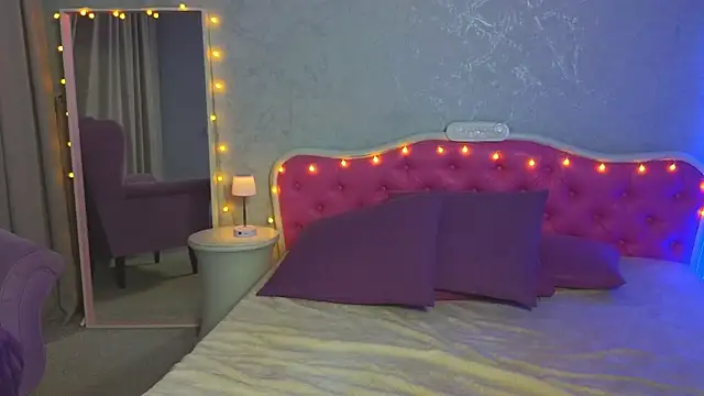Snapshot of Ariana_Petite chatting on 23, 2, 2025 Ariana Petite online show from 23, 2, 2025