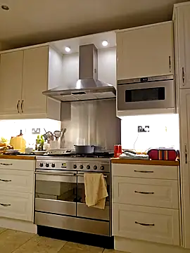 theSecretBallerino online show from 27, 12, 2024