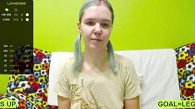 Snapshot of Ultra_Meow chatting on 5, 2, 2025 Ultra Meow online show from 5, 2, 2025