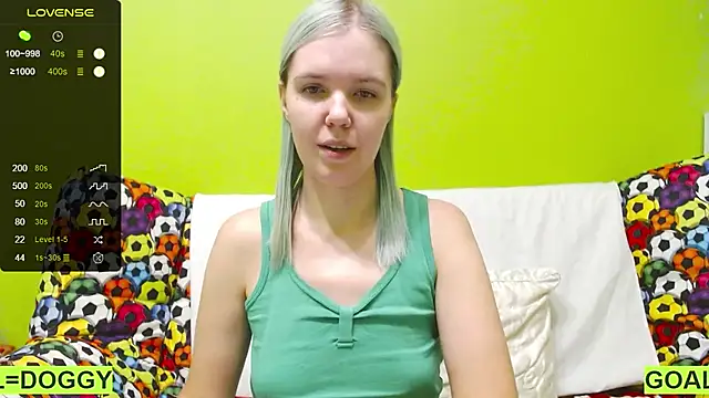 Snapshot of Ultra_Meow chatting on 8, 2, 2025 Ultra Meow online show from 8, 2, 2025