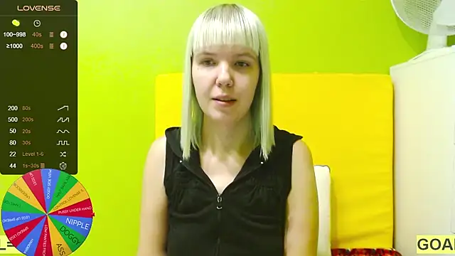 Snapshot of Ultra_Meow chatting on 27, 11, 2025 Ultra Meow online show from 27, 11, 2025