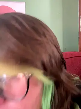 Snapshot of Bubblesgotcakee chatting on 9, 9, 2025 Bubblesgotcakee online show from 9, 9, 2025