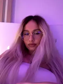 mollyxxx online show from 28, 10, 2025