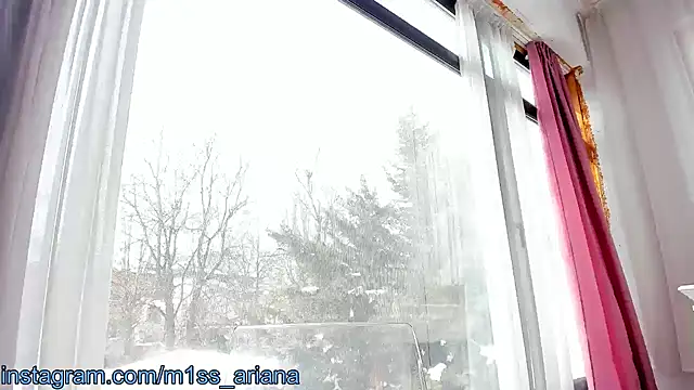 Miss Ariana  online show from 22, 2, 2025