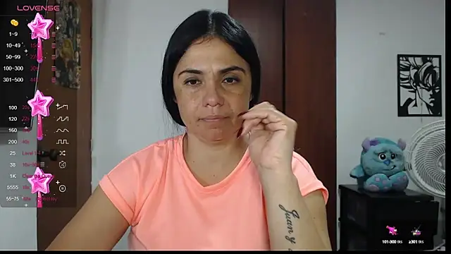Snapshot of selena_ferri chatting on 23, 12, 2024 selena ferri online show from 23, 12, 2024