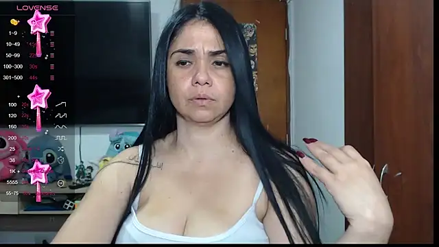 Snapshot of selena_ferri chatting on 11, 1, 2025 selena ferri online show from 11, 1, 2025