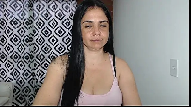 Snapshot of selena_ferri chatting on 28, 1, 2025 selena ferri online show from 28, 1, 2025
