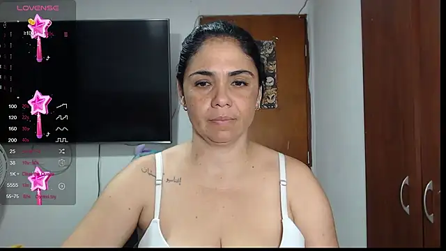 Snapshot of selena_ferri chatting on 14, 2, 2025 selena ferri online show from 14, 2, 2025