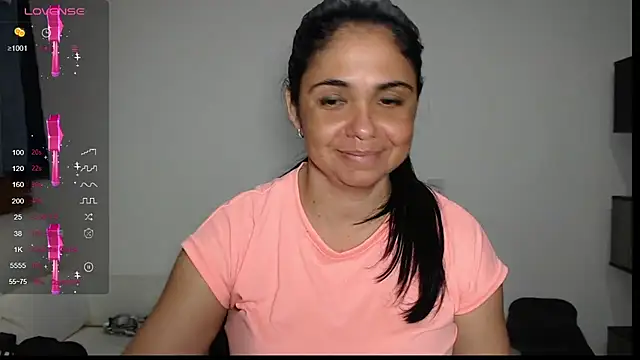 Snapshot of selena_ferri chatting on 16, 2, 2025 selena ferri online show from 16, 2, 2025
