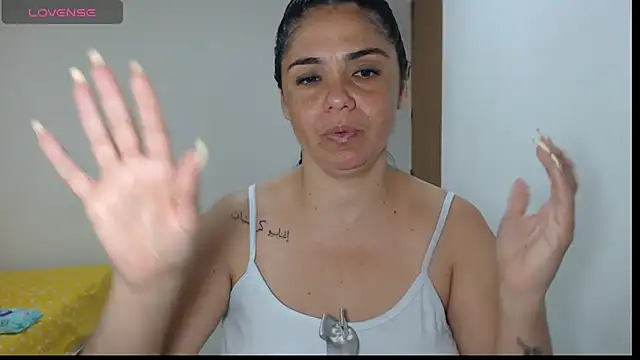 Snapshot of selena_ferri chatting on 28, 9, 2025 selena ferri online show from 28, 9, 2025