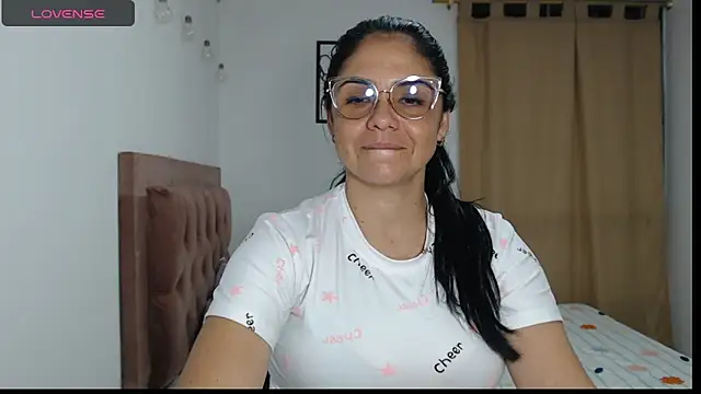 Snapshot of selena_ferri chatting on 7, 11, 2025 selena ferri online show from 7, 11, 2025