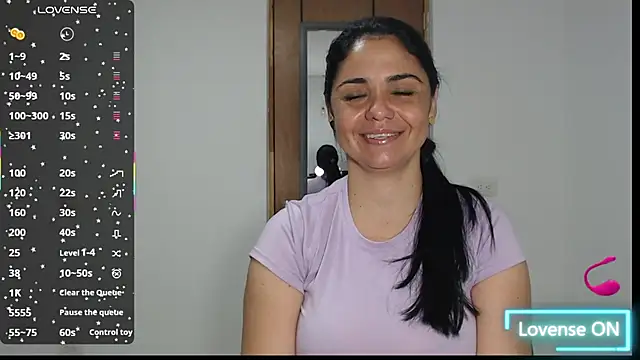 Snapshot of selena_ferri chatting on 18, 11, 2025 selena ferri online show from 18, 11, 2025