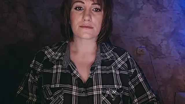 Snapshot of _letty_ chatting on 4, 1, 2025 letty online show from 4, 1, 2025