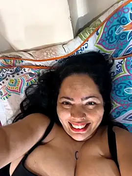 NIKOLE1301 online show from 4, 11, 2025