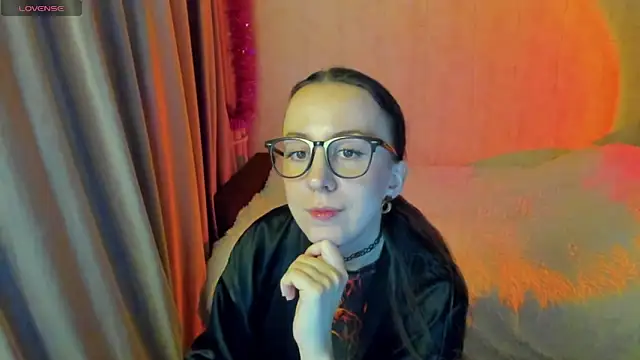 CurlySteph online show from 7, 11, 2025