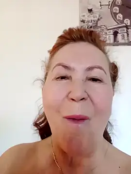 Hottie-Mom online show from 22, 3, 2026