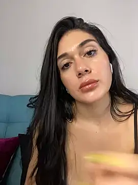 LaanaCooper online show from 3, 3, 2025