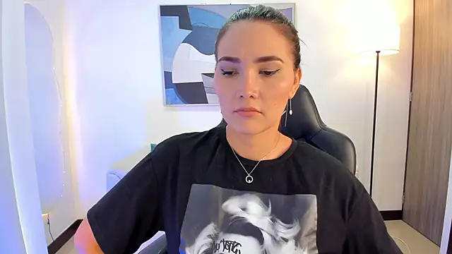 Snapshot of SaraParker_ chatting on 31, 10, 2025 SaraParker online show from 31, 10, 2025