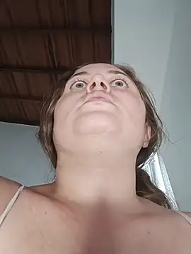 Snapshot of fisting_room chatting on 8, 1, 2026 fisting room online show from 8, 1, 2026