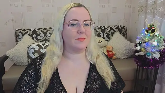 Snapshot of Ginesia chatting on 11, 12, 2024 Ginesia online show from 11, 12, 2024