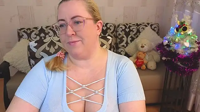 Snapshot of Ginesia chatting on 13, 12, 2024 Ginesia online show from 13, 12, 2024