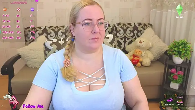 Snapshot of Ginesia chatting on 1, 2, 2025 Ginesia online show from 1, 2, 2025