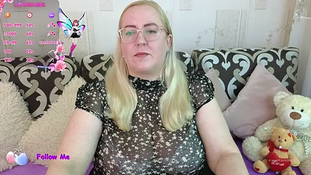 Snapshot of Ginesia chatting on 13, 9, 2025 Ginesia online show from 13, 9, 2025