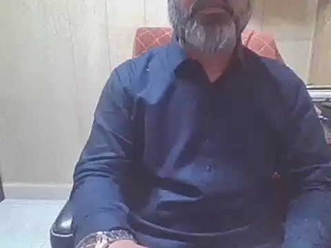 hairymaster95 online show from 9, 4, 2026