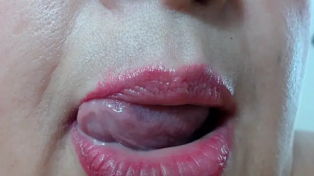 Kerly Doll online show from 9, 1, 2025