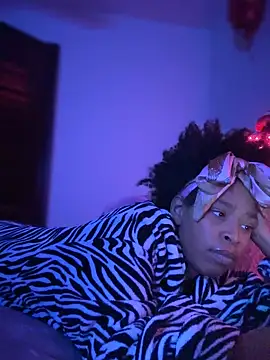 Snapshot of Cum2Charm chatting on 12, 3, 2025 Cum2Charm online show from 12, 3, 2025