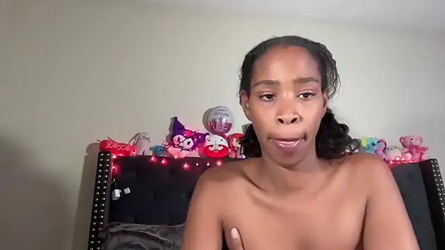 Snapshot of Cum2Charm chatting on 27, 10, 2025 Cum2Charm online show from 27, 10, 2025