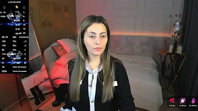 KylieMellow online show from 8, 4, 2026