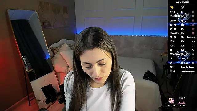 Snapshot of KylieMellow chatting on 25, 4, 2026 KylieMellow online show from 25, 4, 2026