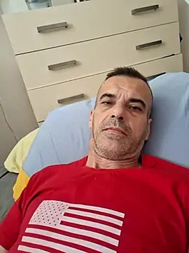 Snapshot of ionel12 chatting on 8, 7, 2026 ionel12 online show from 8, 7, 2026