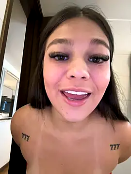 Alyshanon18 online show from 22, 11, 2025