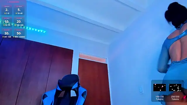 Snapshot of divinesalome chatting on 24, 9, 2025 divinesalome online show from 24, 9, 2025