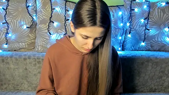 Snapshot of MaggieCake chatting on 31, 12, 2024 MaggieCake online show from 31, 12, 2024