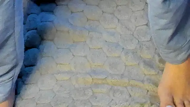 Snapshot of MaggieCake chatting on 6, 11, 2025 MaggieCake online show from 6, 11, 2025